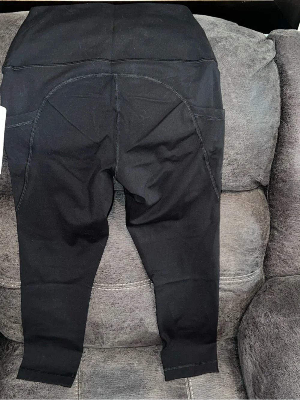 Yogalicious Lux Lenox Pocket Crop Tight Leggings - Picture 9 of 16